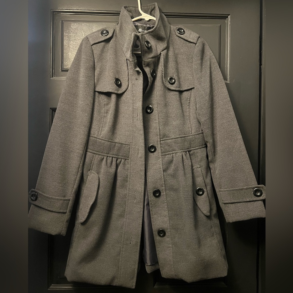 Gray women’s pea coat